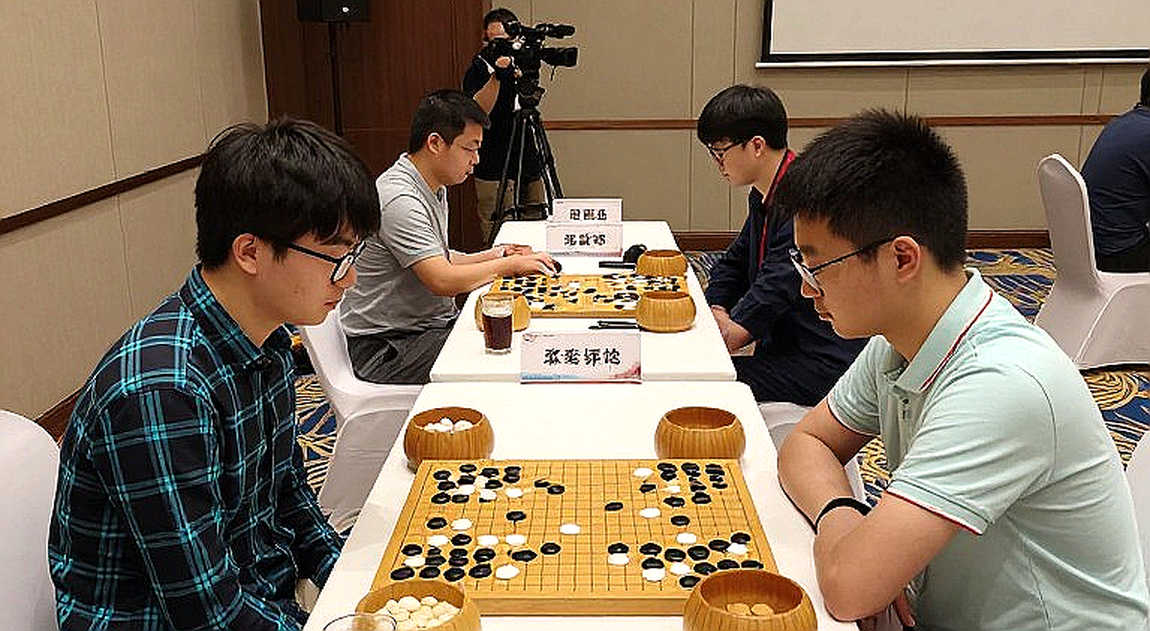 যে হিসাবটা কেউ ছাপেনি: ChessBase Magazine #২২৫, প্রাগ ২০২৫ আর প্রশিক্ষণ-বাজারের খতিয়ান